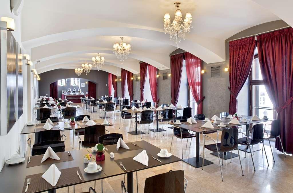 Barcelo Brno Palace Restoran foto