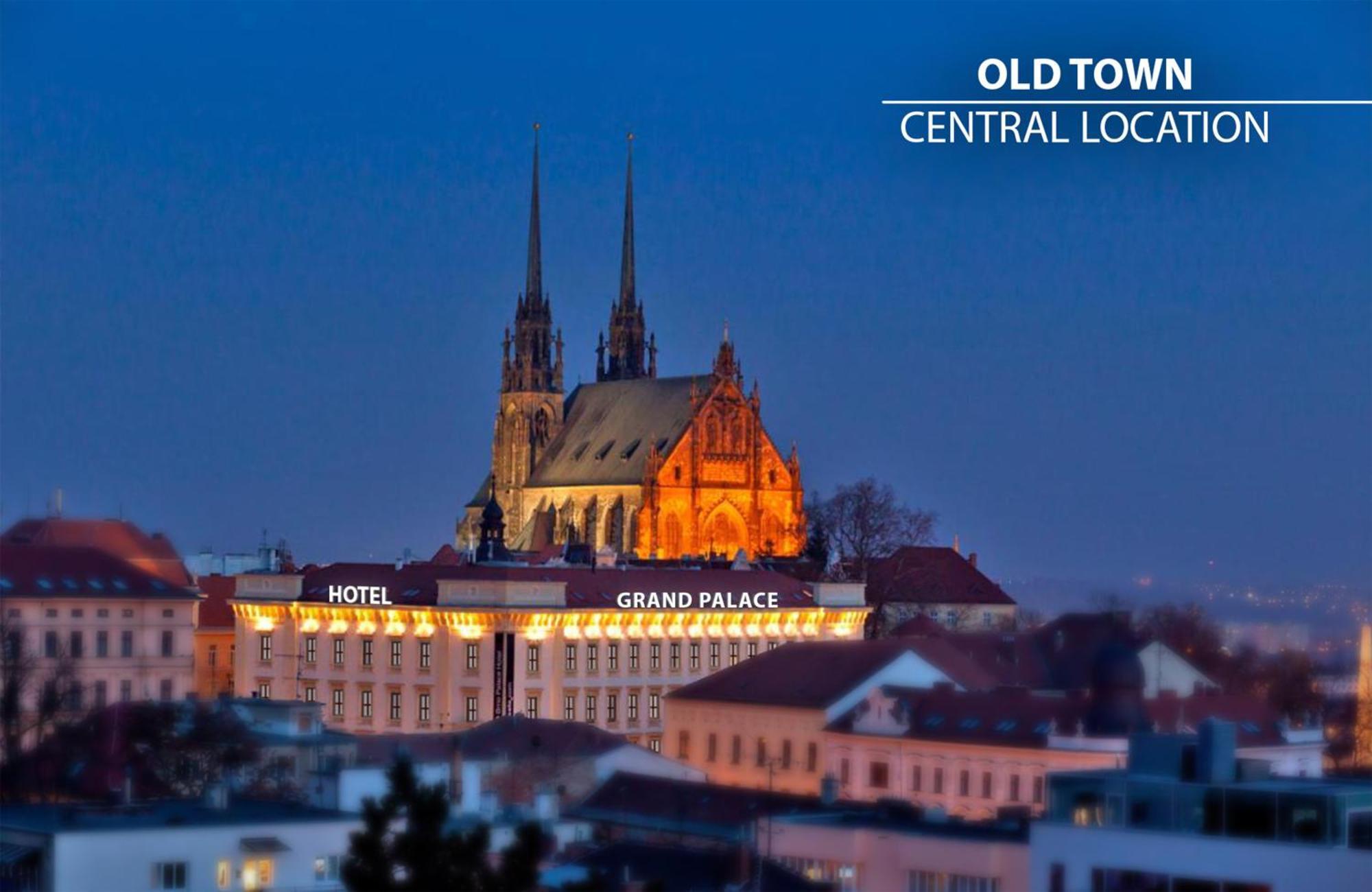 Grand Palace Brno Bagian luar foto Old Town location