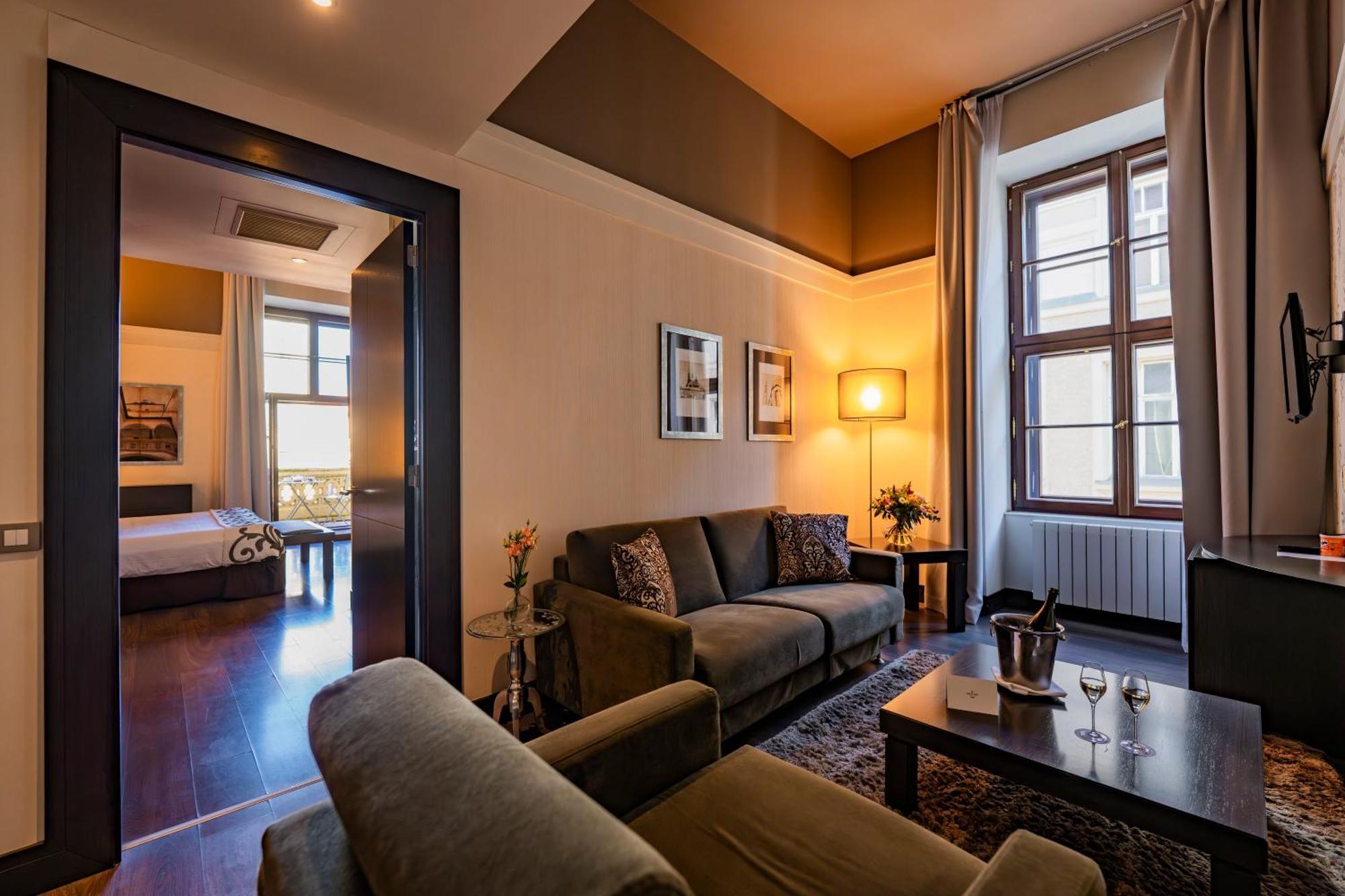 Grand Palace Brno Ruang foto Suite