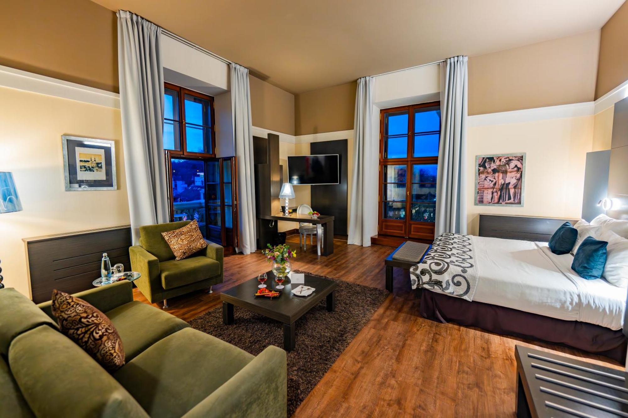 Grand Palace Brno Ruang foto Suite
