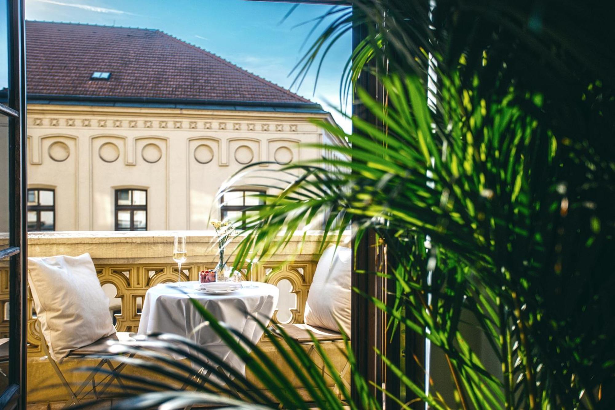 Grand Palace Brno Bagian luar foto