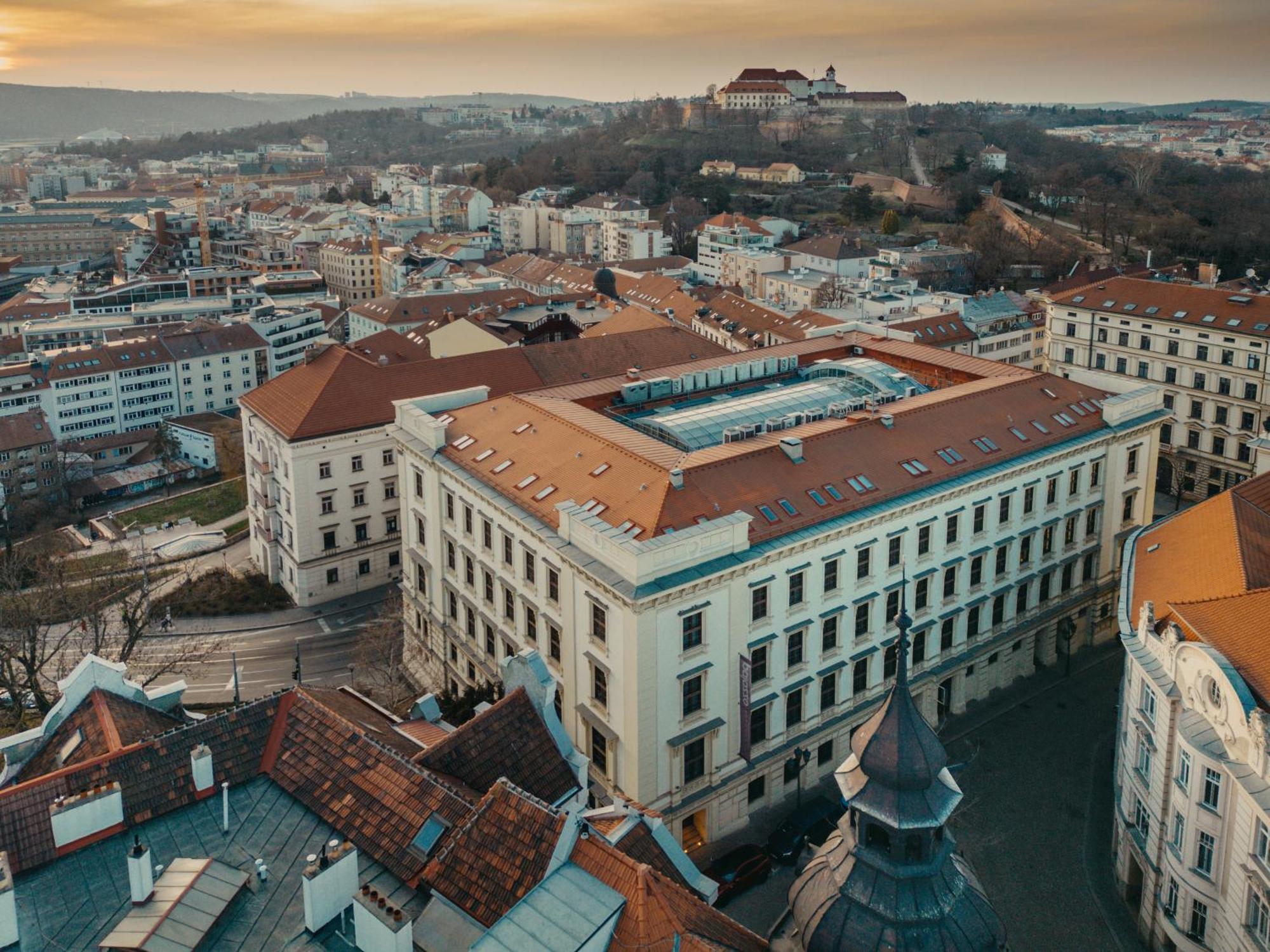 Grand Palace Brno Bagian luar foto