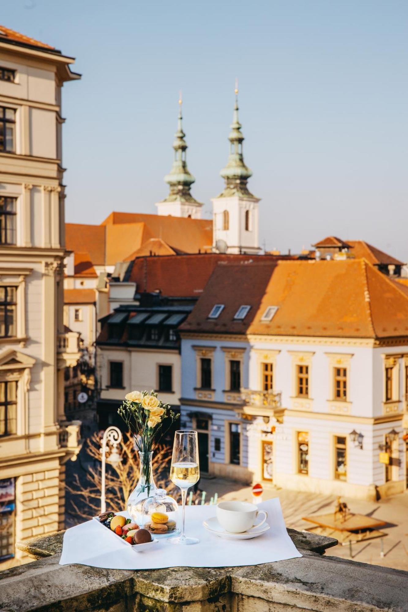 Grand Palace Brno Bagian luar foto
