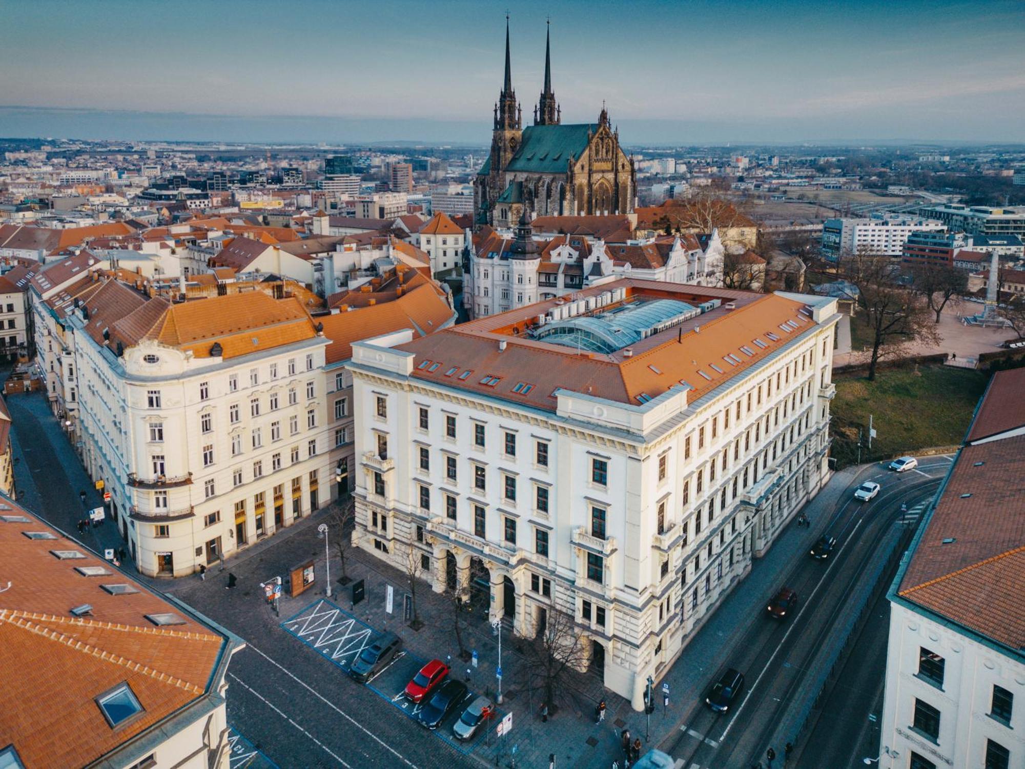 Grand Palace Brno Bagian luar foto