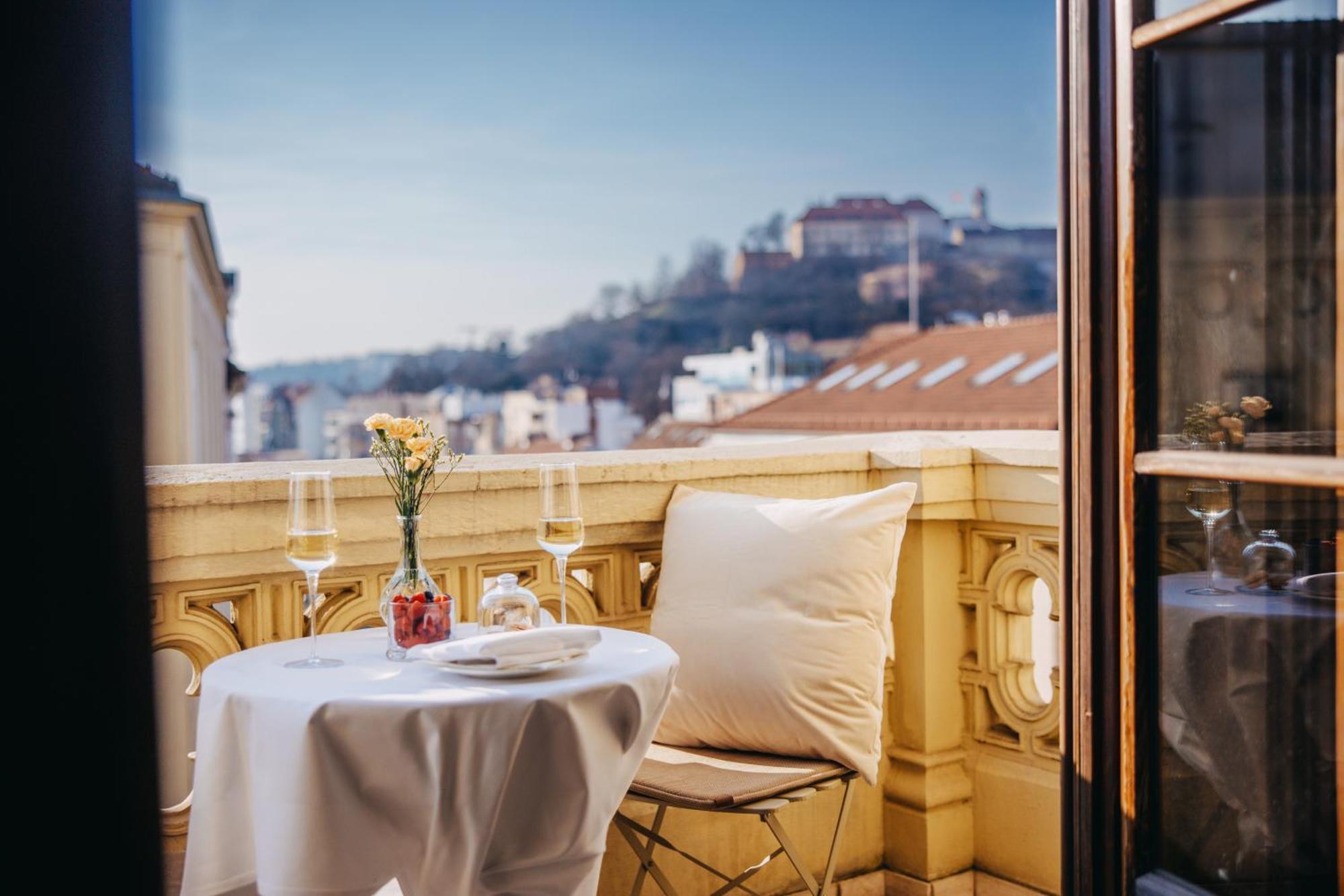 Grand Palace Brno Bagian luar foto
